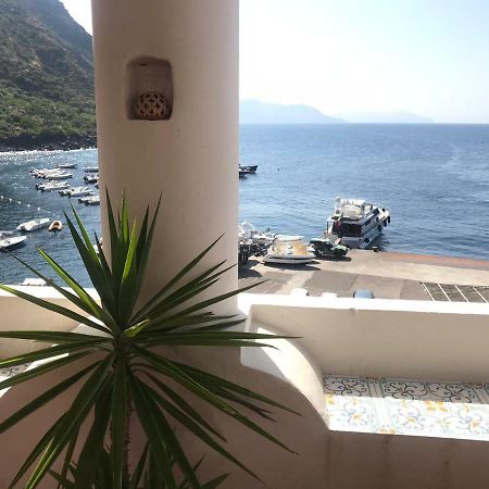Albergo Seaside Leni Εξωτερικό φωτογραφία