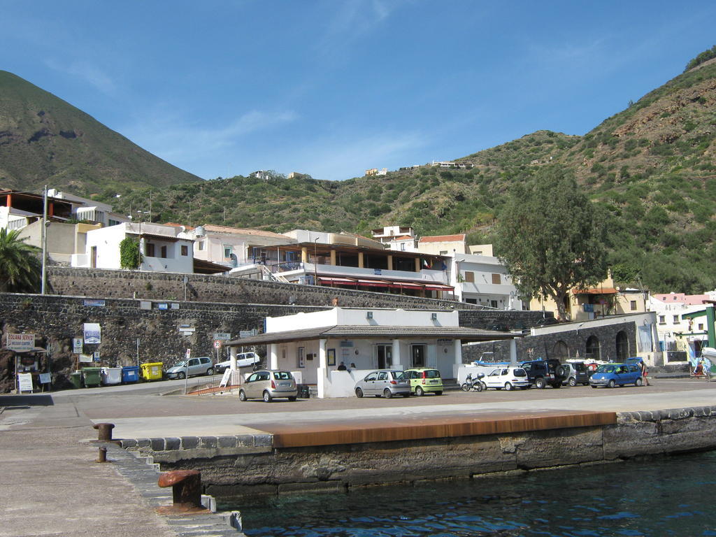 Albergo Seaside Leni Εξωτερικό φωτογραφία
