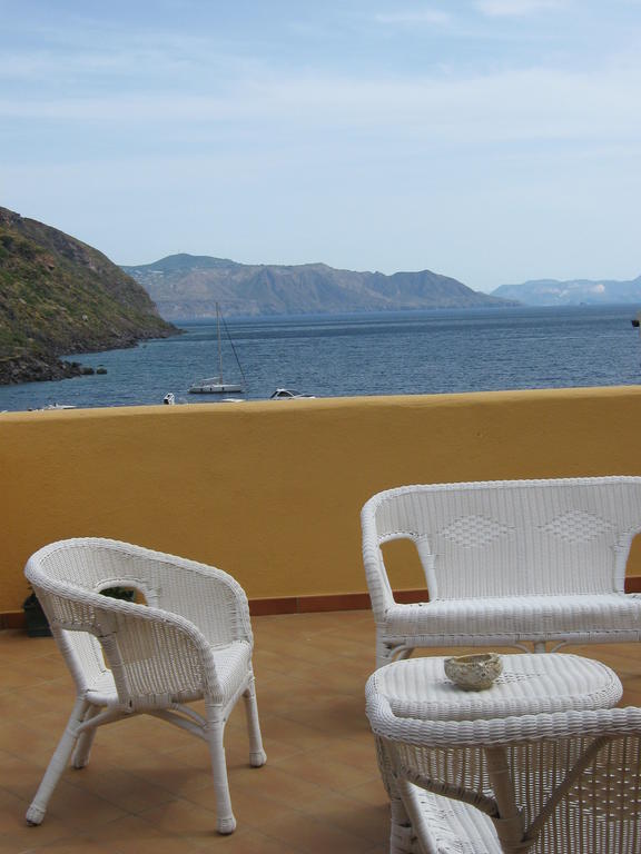 Albergo Seaside Leni Εξωτερικό φωτογραφία