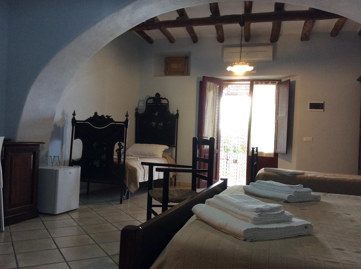 Albergo Seaside Leni Εξωτερικό φωτογραφία